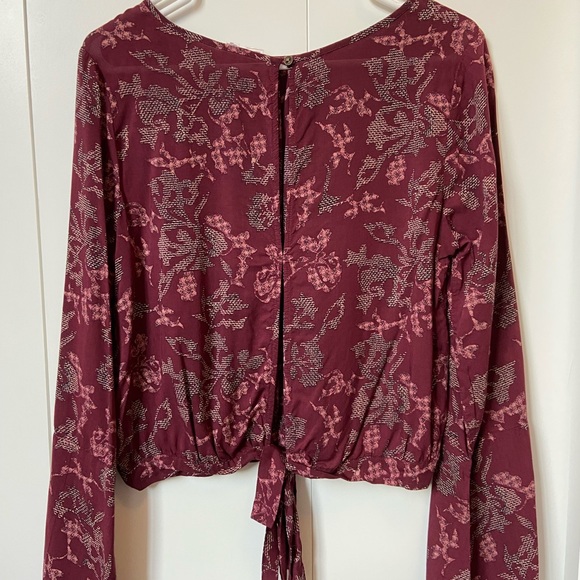 Tie back floral top size M - Picture 2 of 4
